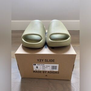 Yeezy Slides Resin